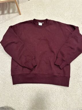 Burgundy Aritzia Crewneck